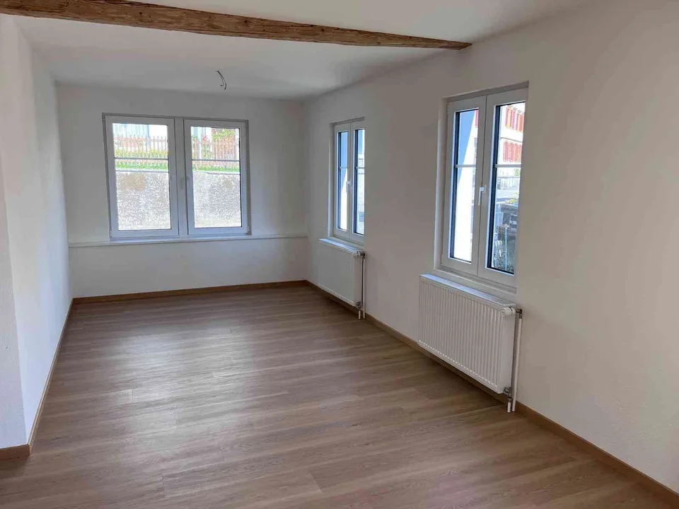 Sehr helle Wohnung mit Blick ins Grüne