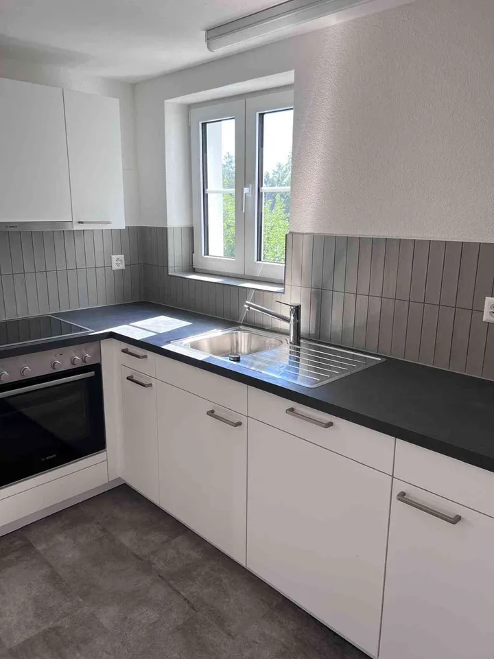 Sehr helle Wohnung mit Blick ins Grüne