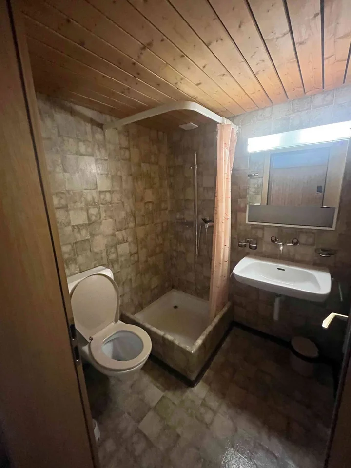 2-Zimmerwohnung mit grosser Terrasse – inkl. Nebenkosten & Parkplatz
