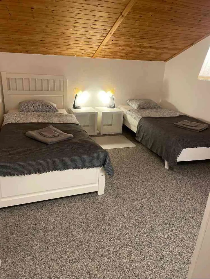 Wohnung mit zwei Schlafzimmer.