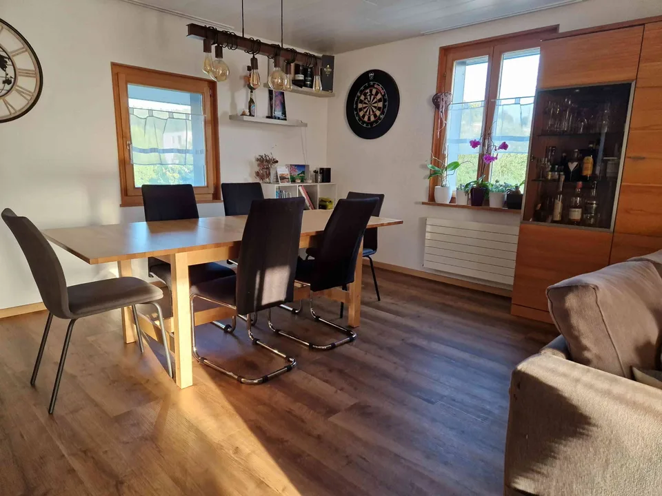 Moderne 3.5 Zimmer Wohnung mit grosser Terrasse