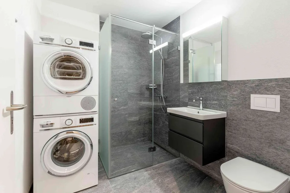 moderne 2.5 Zimmer Gartenwohnung Nahe Seeufer