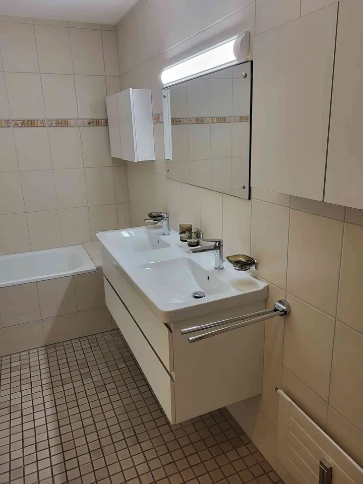 Helle 4.5-Zimmer-Wohnung mit Seesicht in Weggis