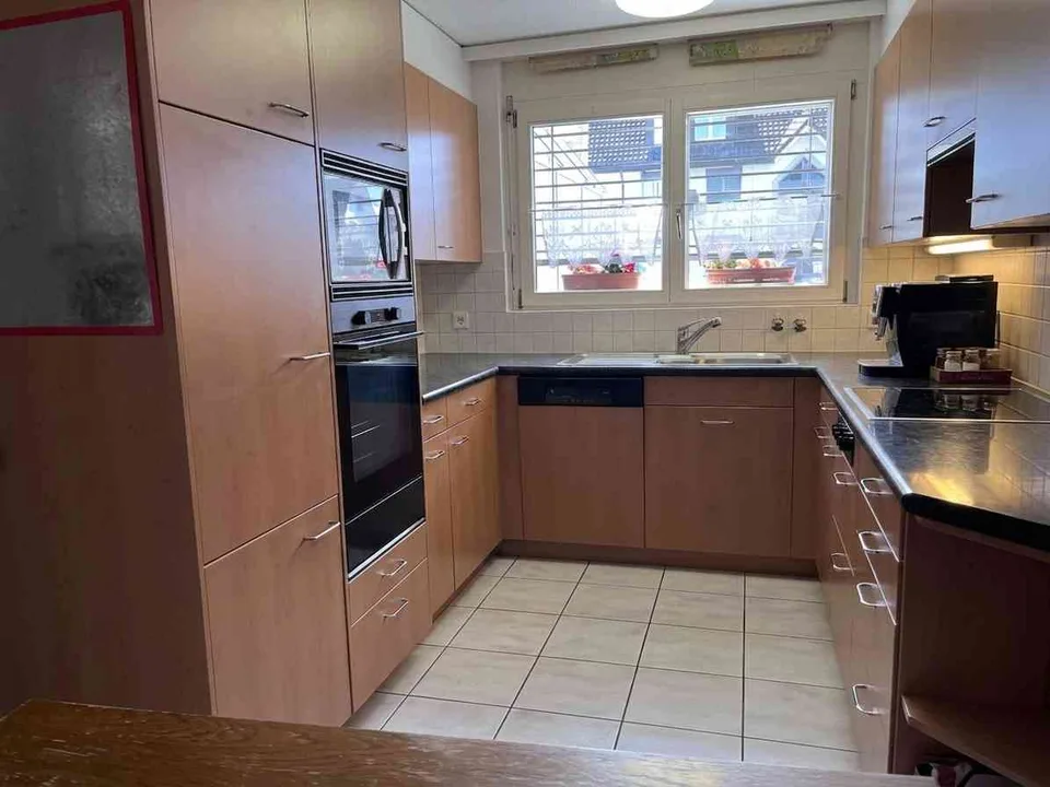 111m2, 4.5-Zimmer-Wohnung mit 2 Tiefgaragenplätze – foto 3 di 9