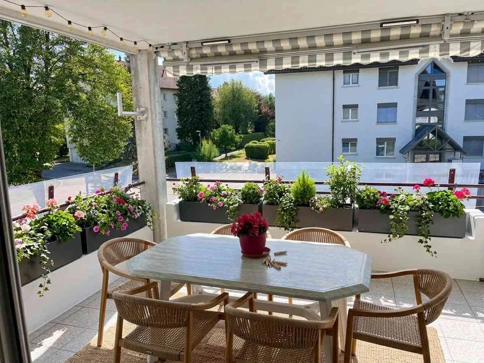 111m2, 4.5-Zimmer-Wohnung mit 2 Tiefgaragenplätze – foto 2 di 9