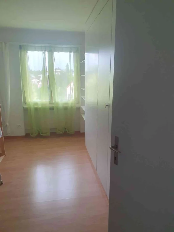 Helle 4.5 Zimmer-Wohnung
