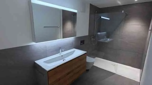 Erstvermietung, Möbilierte, Moderne Wohnung
