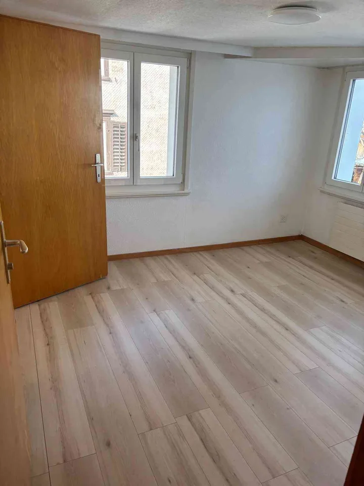 zentral gelegene 4-Zimmer Wohnung