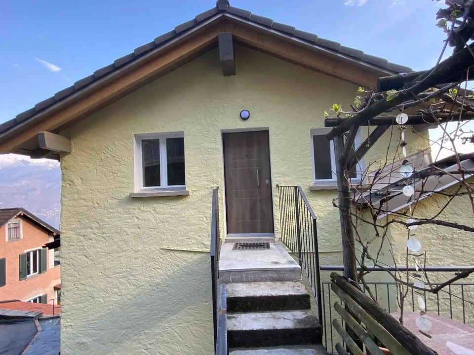 Appartamento di 2.5 locali con magnifica vista lago a Brissago
