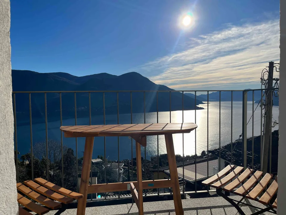 Appartamento di 2.5 locali con magnifica vista lago a Brissago