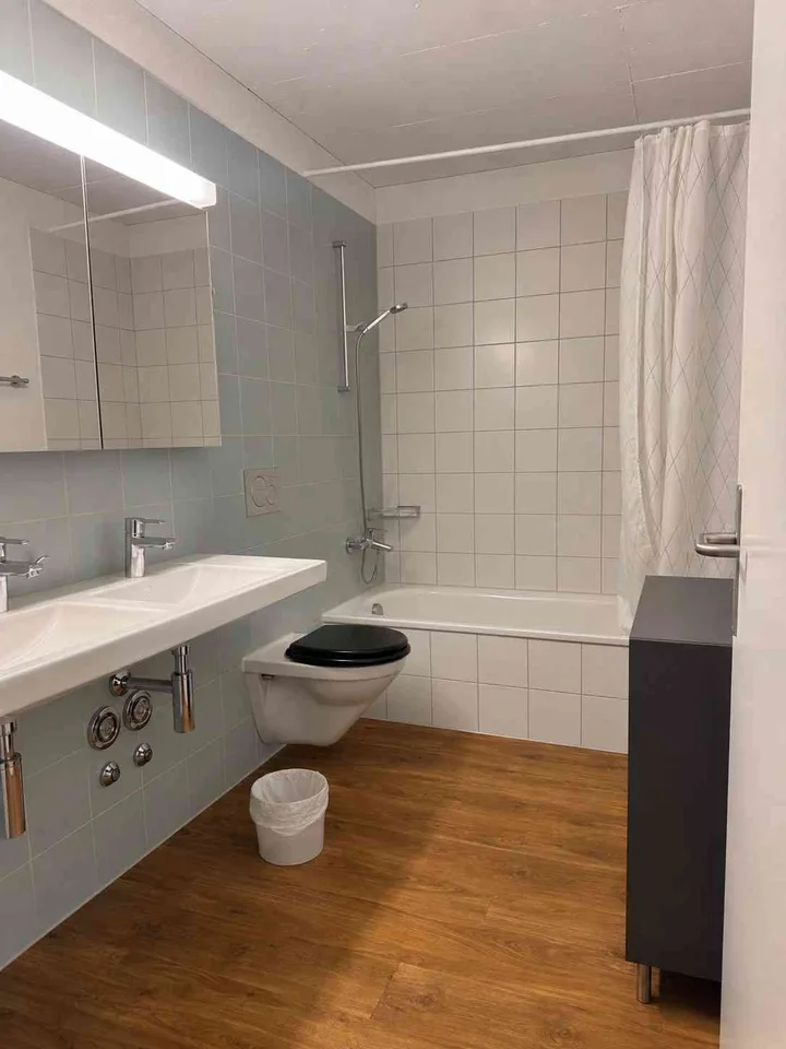 Helle 3.5-Zimmer Wohnung in Fischbach-Göslikon