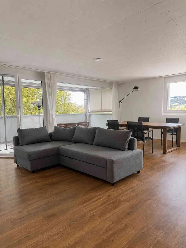Helle 3.5-Zimmer Wohnung in Fischbach-Göslikon