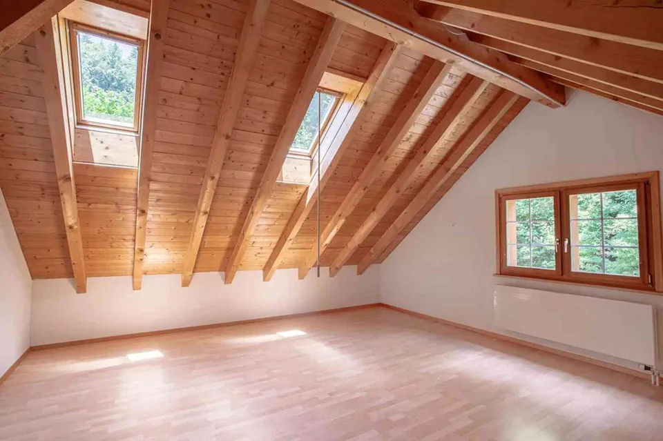 Idyllisches Zweifamilienhaus im Appenzeller Stil mit viel Privatsphäre – photo 2 sur 13