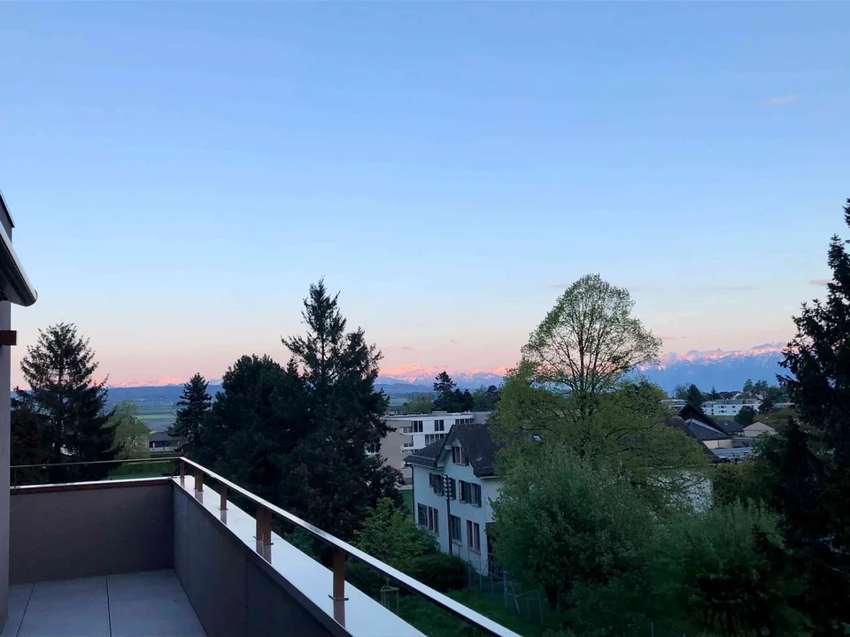 Appartement récent de 3.5 pièces vue sur les Alpes, Mont-Blanc et lac – Foto 3 von 6