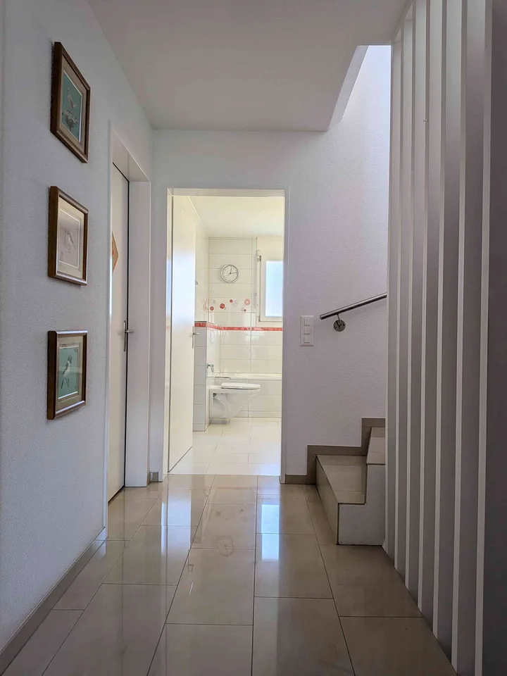 Familien-Reihenhaus mit Weitblick – ruhig & bestens angebunden – Foto 4 von 9