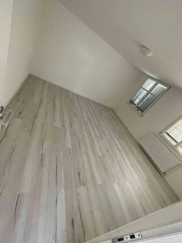 3.5 Zimmer Wohnung mit 8m2 Terrasse, Waschmaschine Tumbler in Wohnung