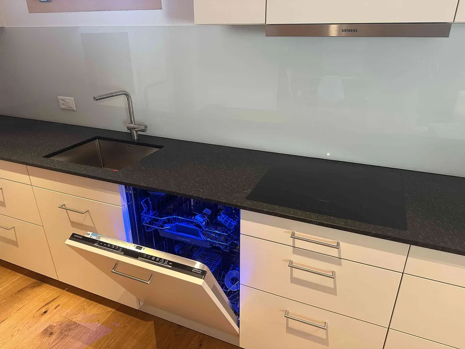 2-Zimmer-Wohnung mit Balkon – möbliert oder unmöbliert, neu saniert