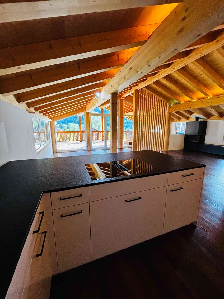 Grosszügiges 5½-Zimmer-EFH mit Whirlpool, Pool & Garage