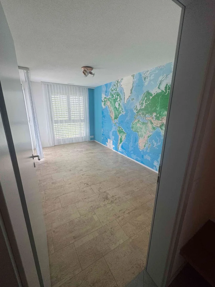 Attraktive 4.5-Zimmerwohnung in Hüttikon mit 2 Tiefgaragenplätzen