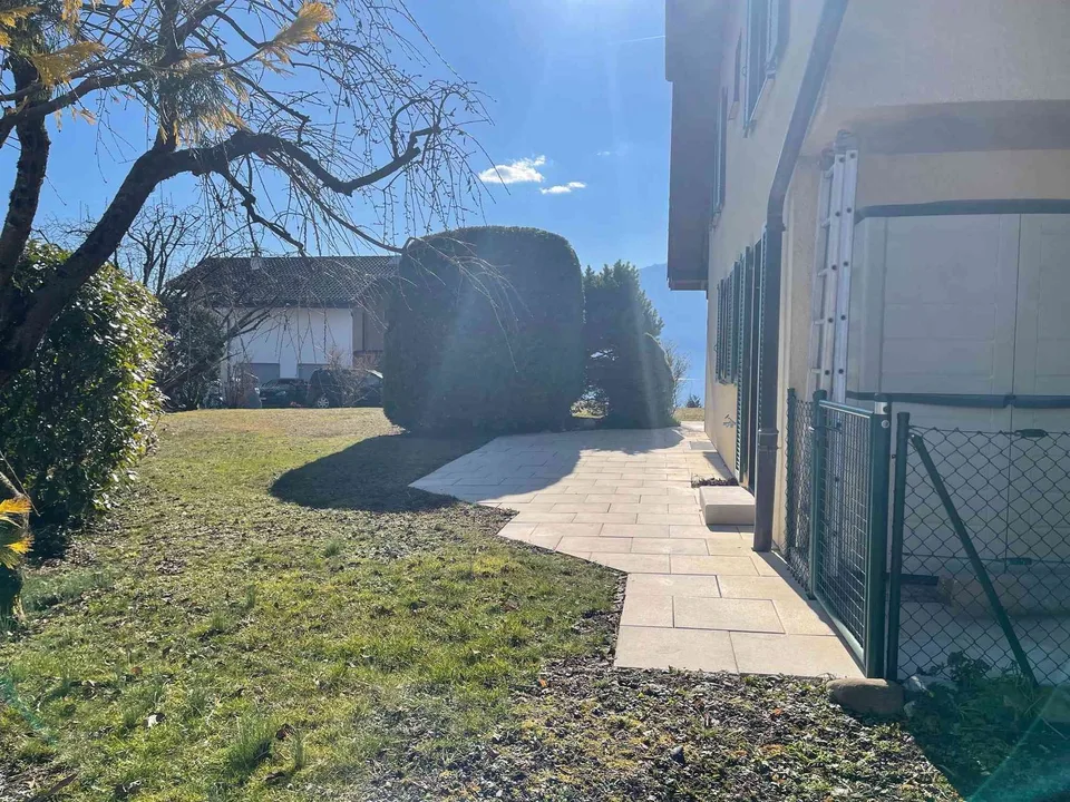 Maison jumelée à Blonay de 5,5 pièces, 160m2, vue lac et montagnes