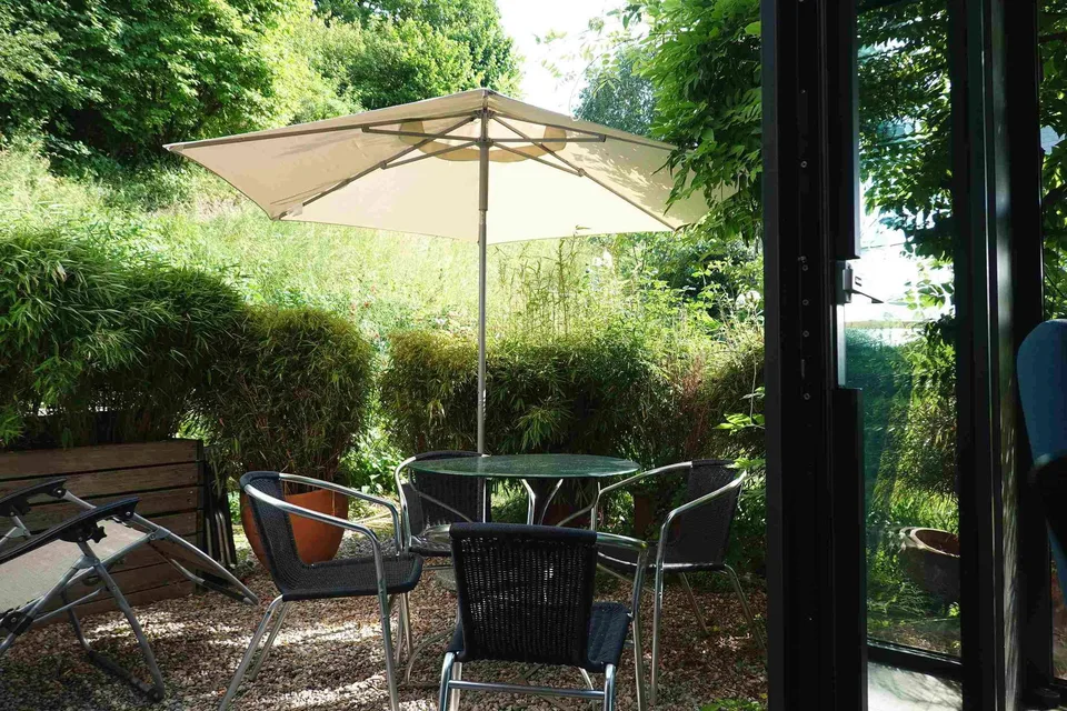 Bel appartement+veranda+garage; Wohnung mit Wintergarten, seenähe