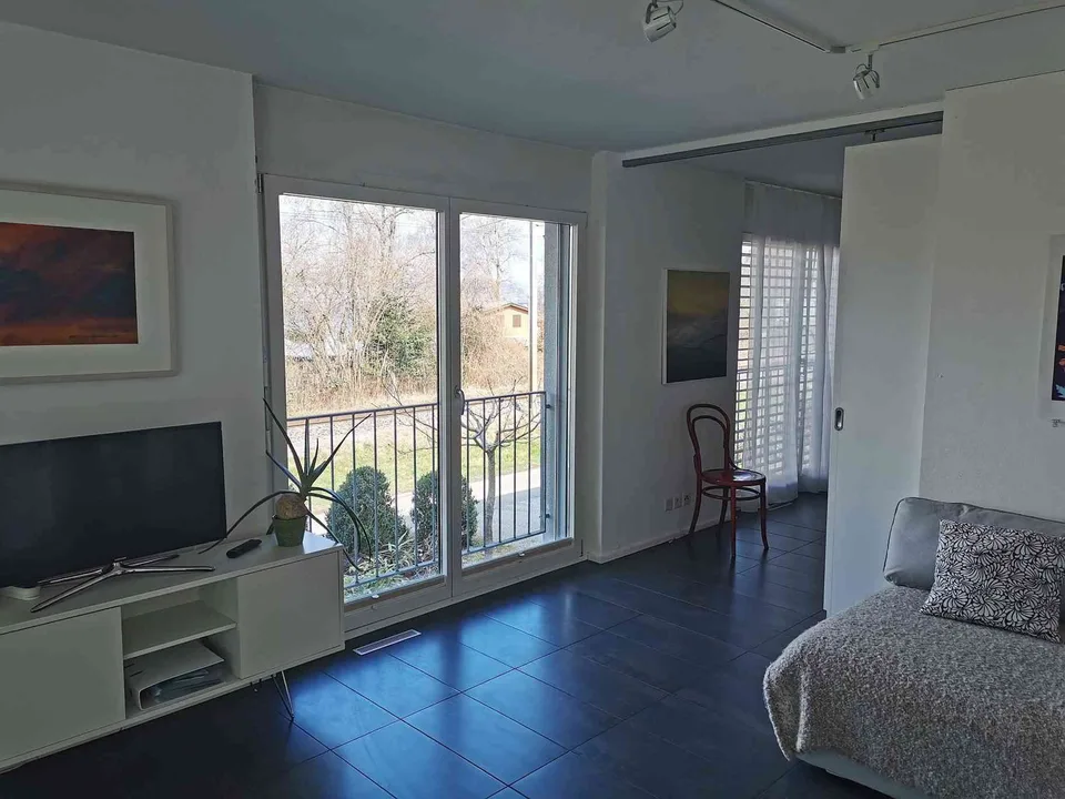 Bel appartement+veranda+garage; Wohnung mit Wintergarten, seenähe