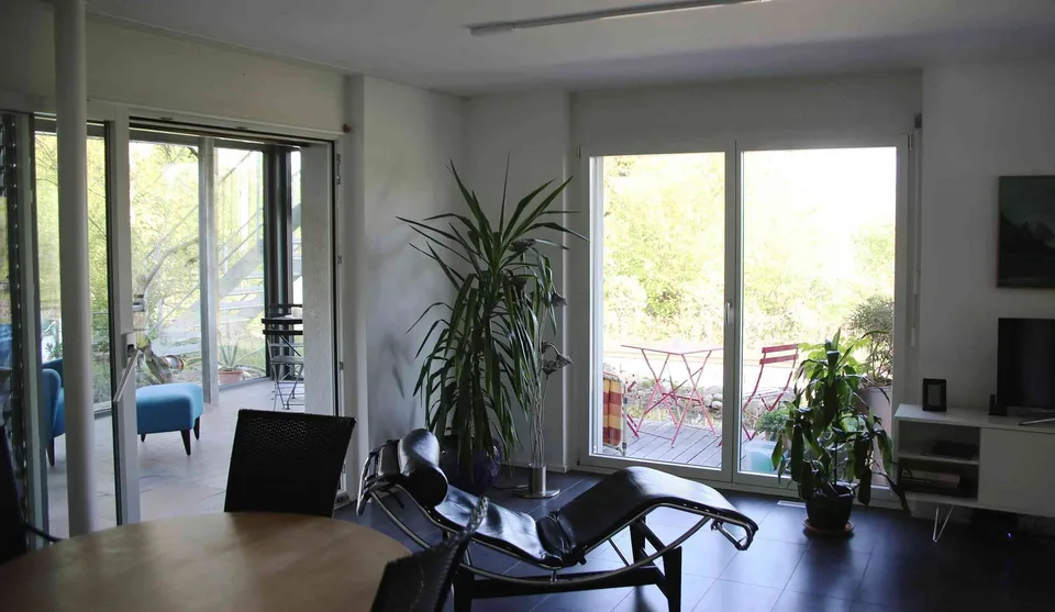Bel appartement+veranda+garage; Wohnung mit Wintergarten, seenähe