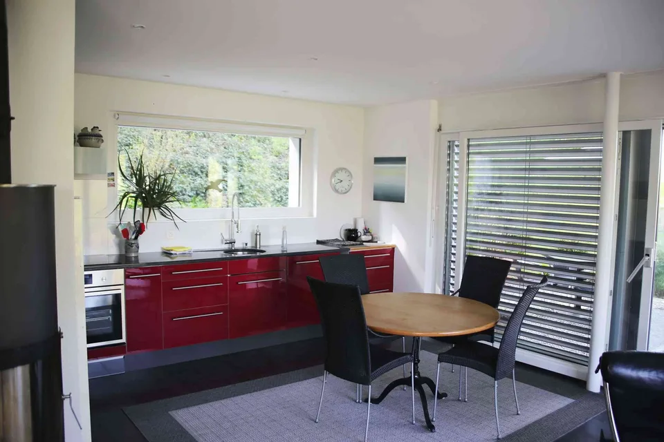Bel appartement+veranda+garage; Wohnung mit Wintergarten, seenähe