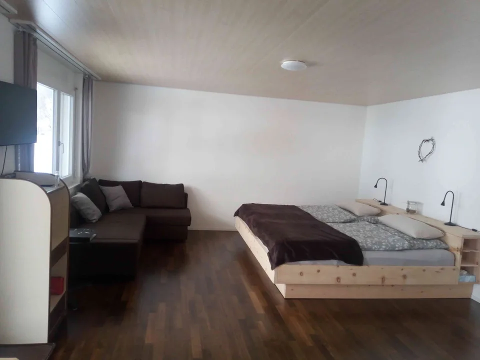 Möbiliertes Studio