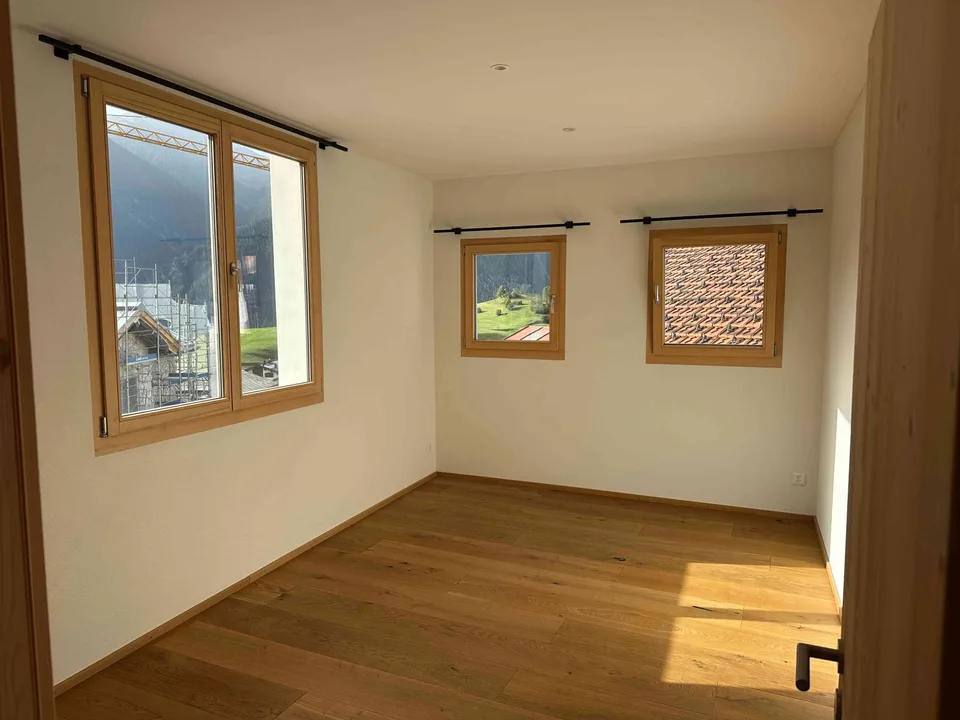 Erstbezug nach Sanierung– 4-Zimmer-Wohnung mit Wintergarten