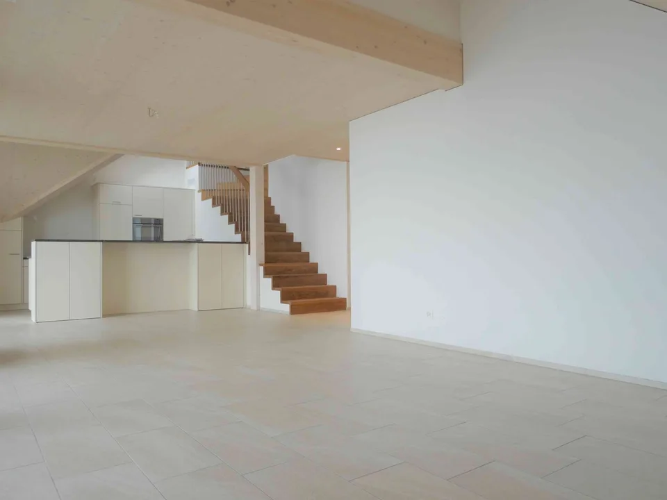 Grosszügige 6,5-Zimmer-Maisonettewohnung mit ca. 30-m²-Balkon