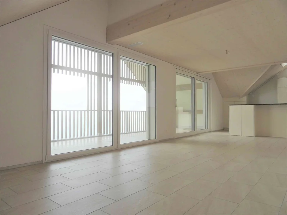 Grosszügige 6,5-Zimmer-Maisonettewohnung mit ca. 30-m²-Balkon