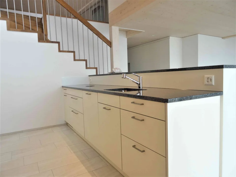 Grosszügige 6,5-Zimmer-Maisonettewohnung mit ca. 30-m²-Balkon
