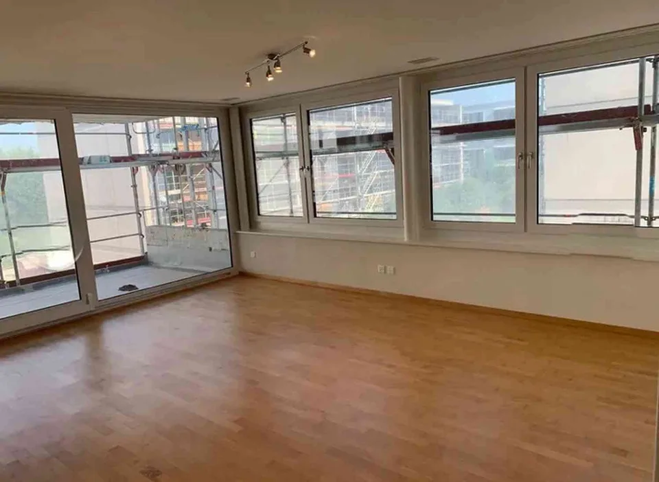 Helle, moderne 3.5-Zimmer Wohnung mit Balkon - ab November 2026