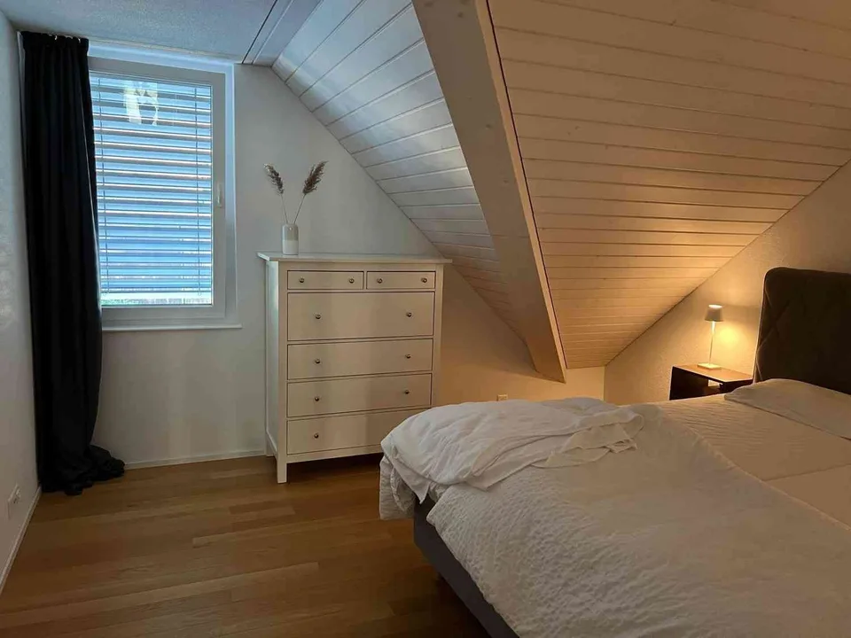 Bright 4.5-room apartment in Bonstetten – Modern, quiet and family-friendly