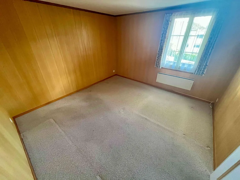 Gemütliche 3.5-Zimmer-Wohnung mit Altbaucharme und Alpenblick in Heimb