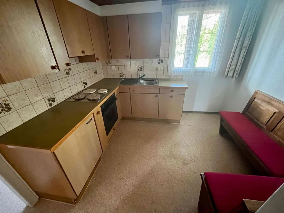 Gemütliche 3.5-Zimmer-Wohnung mit Altbaucharme und Alpenblick in Heimb