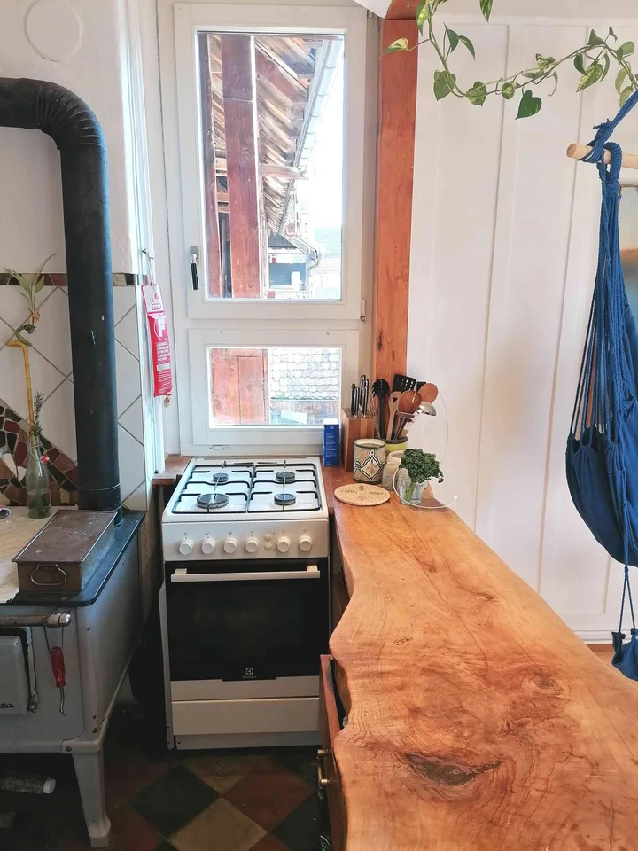 Charmante 5.5-Zimmer-Altbauwohnung im Herzen von Erlach – befristet