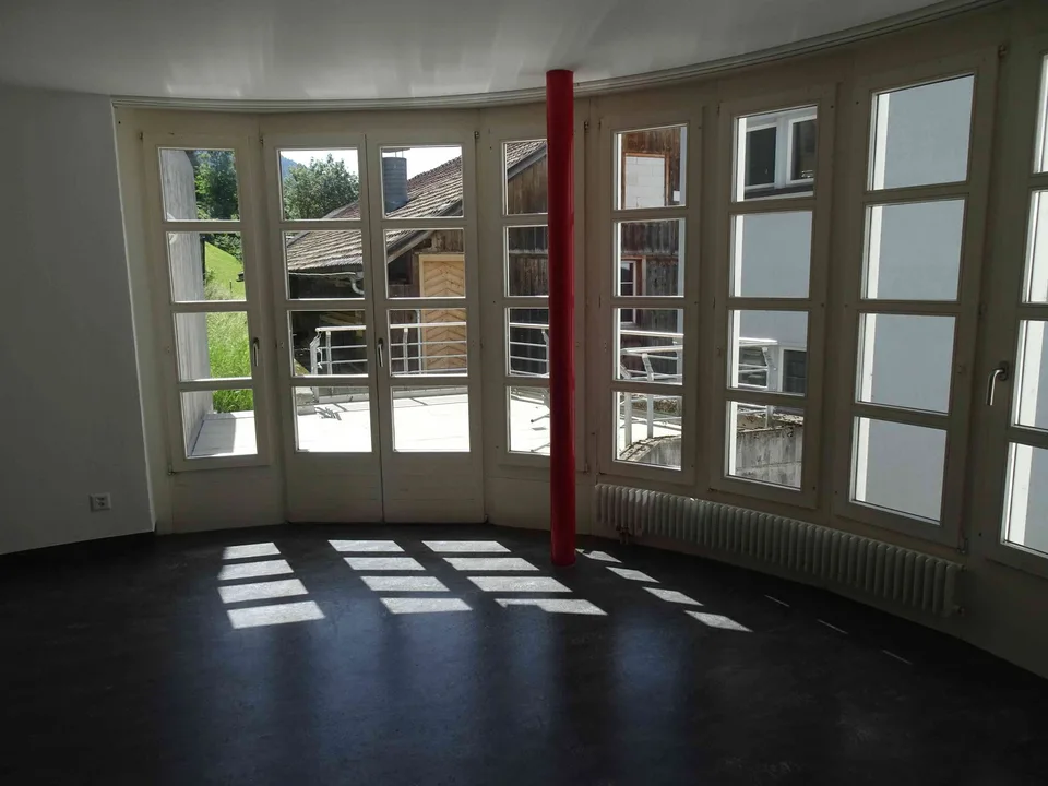 Grosse, multifunktionale Wohnung
