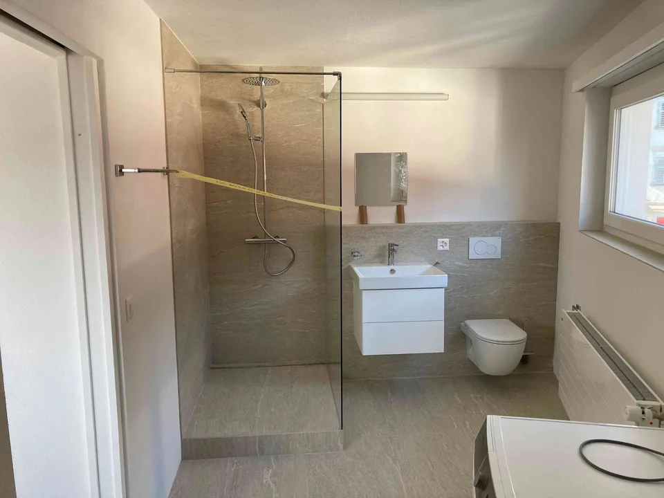 helle grosszügige 3-Zimmer-Wohnung ohne Parkplatz