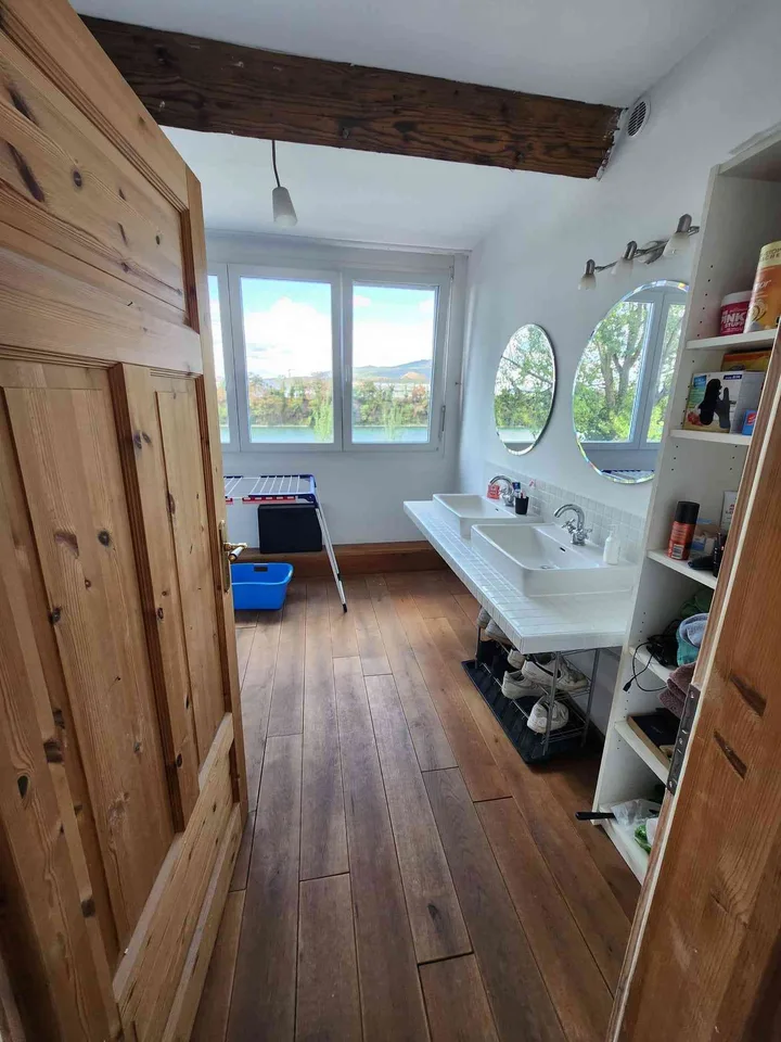 Rheinblick inklusive – 2.5-Zimmer-Wohnung in Mumpf