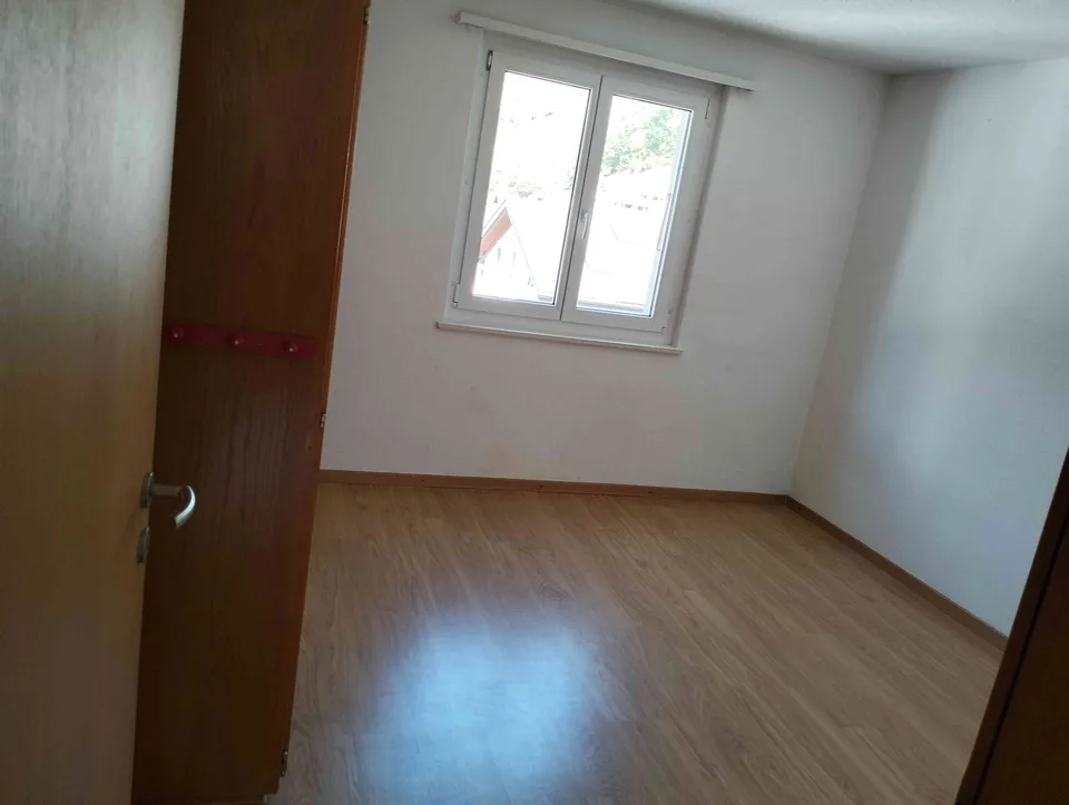 Charmante 4.5-Zimmer-Wohnung mit Balkon und herrlicher Aussicht in Lalden – foto 6 di 13