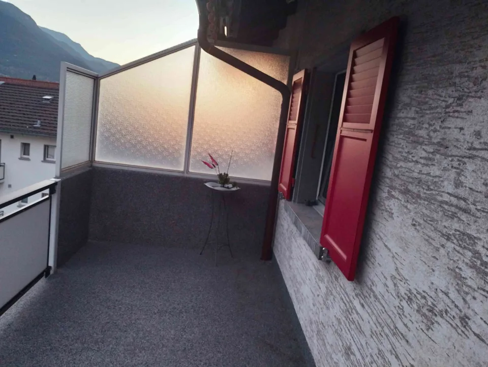 Charmante 4.5-Zimmer-Wohnung mit Balkon und herrlicher Aussicht in Lalden – foto 11 di 13