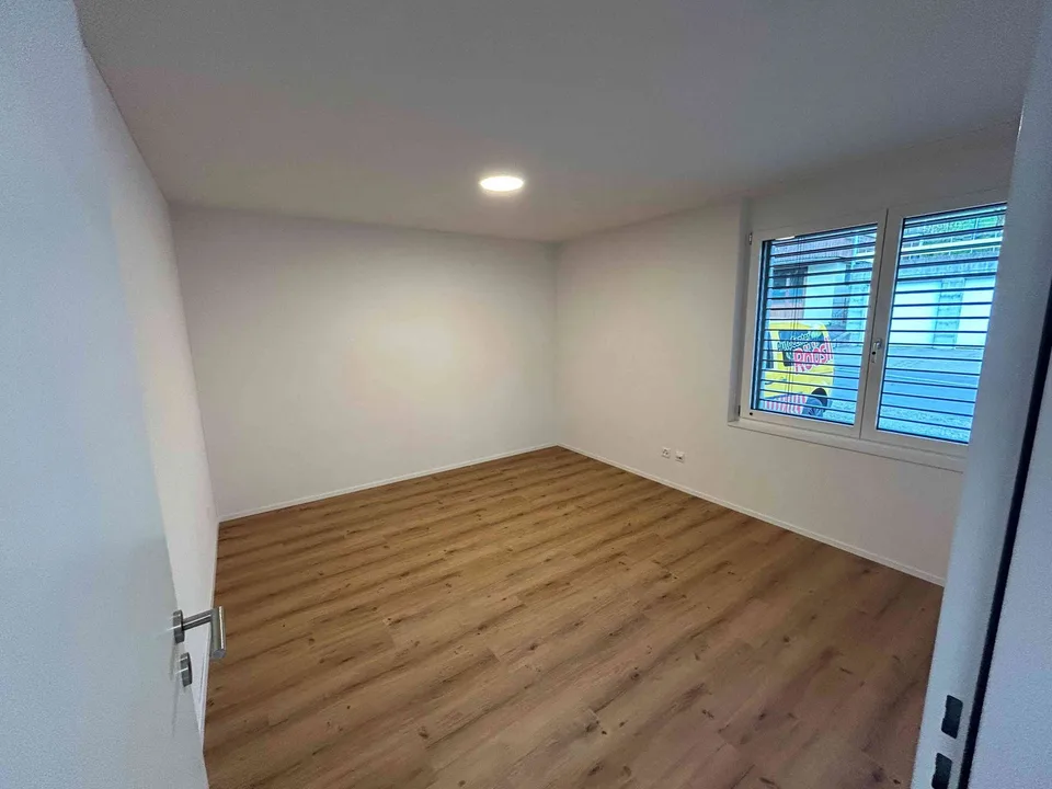 WUNDERSCHÖNE 3.5 ZIMMER EG-WOHNUNG IN HASLE