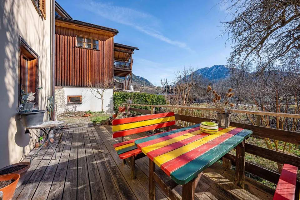 Maisonette Wohnung in Zweifamilienwohnhaus mit Terrasse und Garten