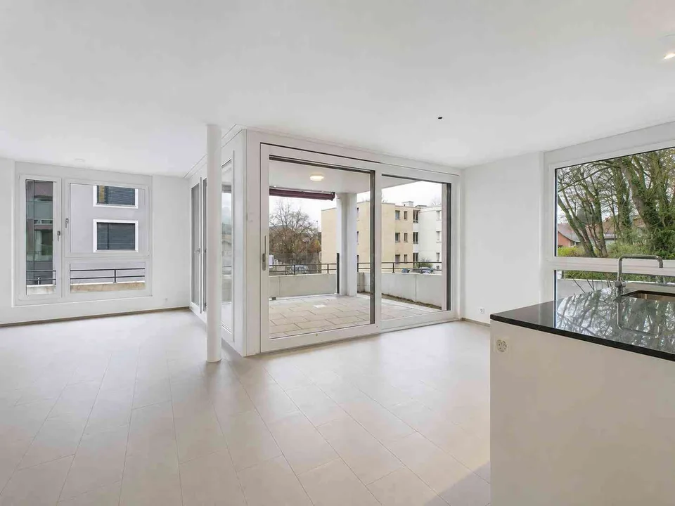 Grosszügige 2.5-Zimmer-Gartenwohnung – 77 m², in Mellingen