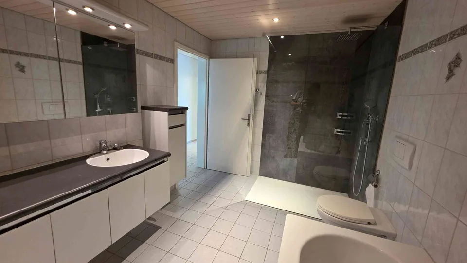 4.5 Zimmerwohnung in Sutz zu vermieten.