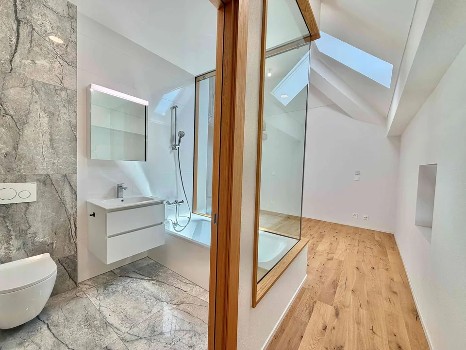 Superb appartement en duplex de 110m² habitables à Bassins. – foto 3 di 4