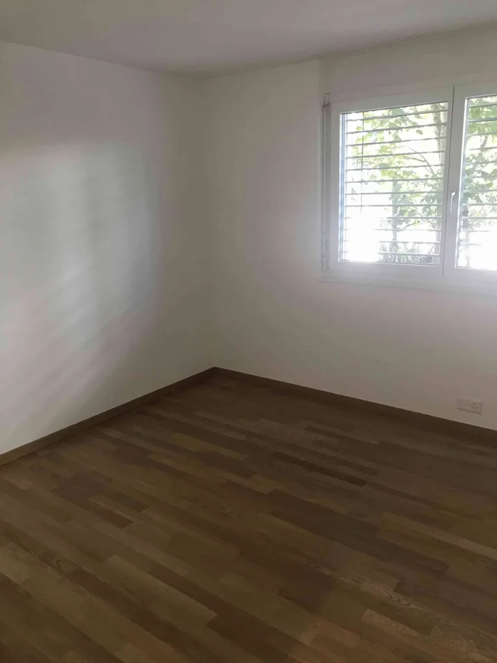 Moderne 3.5-Zi-EG-Wohnung mit grossem Sitzplatz
