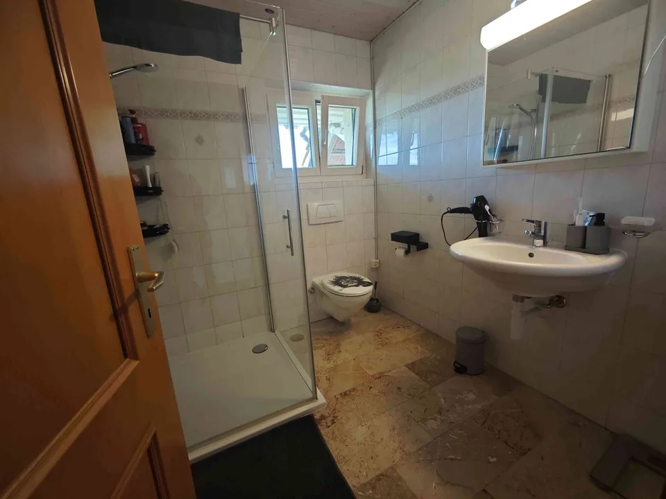 3.5 pièces, 100m2, 1er étage